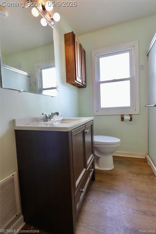 4532 Howe Road, Wayne, MI 48184