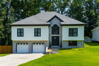 209 Tennis Court Lane NW, Kennesaw, GA 30144
