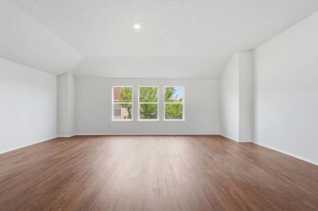 725 Parkford Lane, Arlington, TX 76001