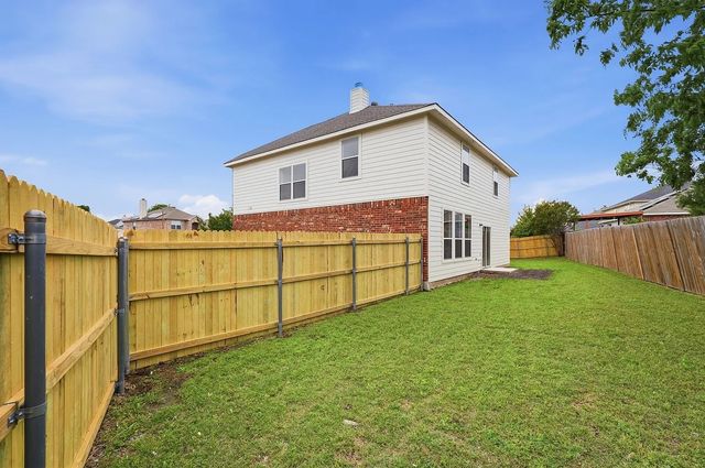 725 Parkford Lane, Arlington, TX 76001