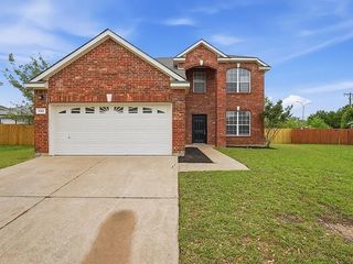725 Parkford Lane, Arlington, TX 76001