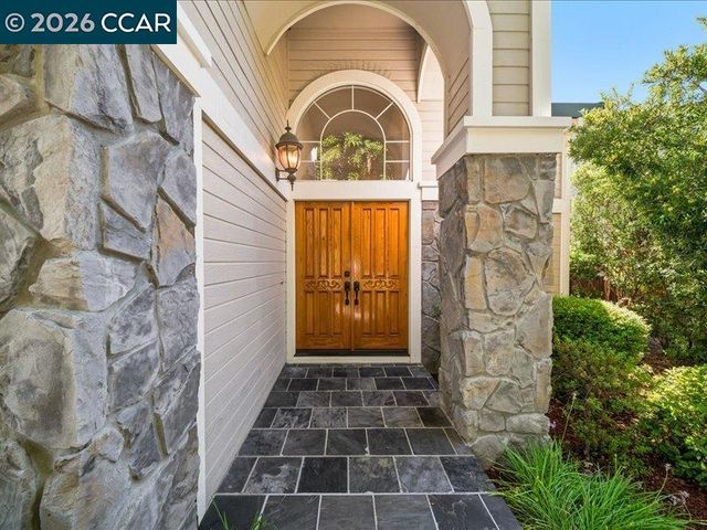 1291 Stoney Creek Dr, San Ramon, CA 94582