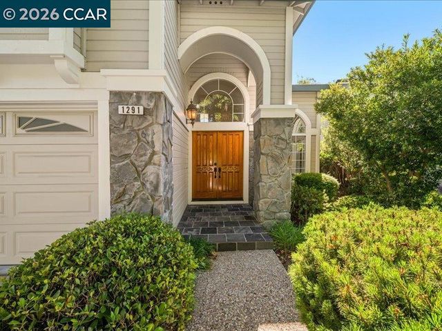 1291 Stoney Creek Dr, San Ramon, CA 94582