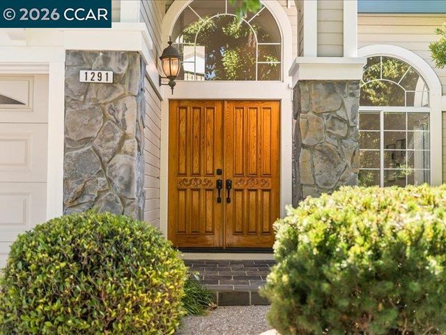1291 Stoney Creek Dr, San Ramon, CA 94582