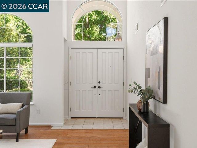 1291 Stoney Creek Dr, San Ramon, CA 94582