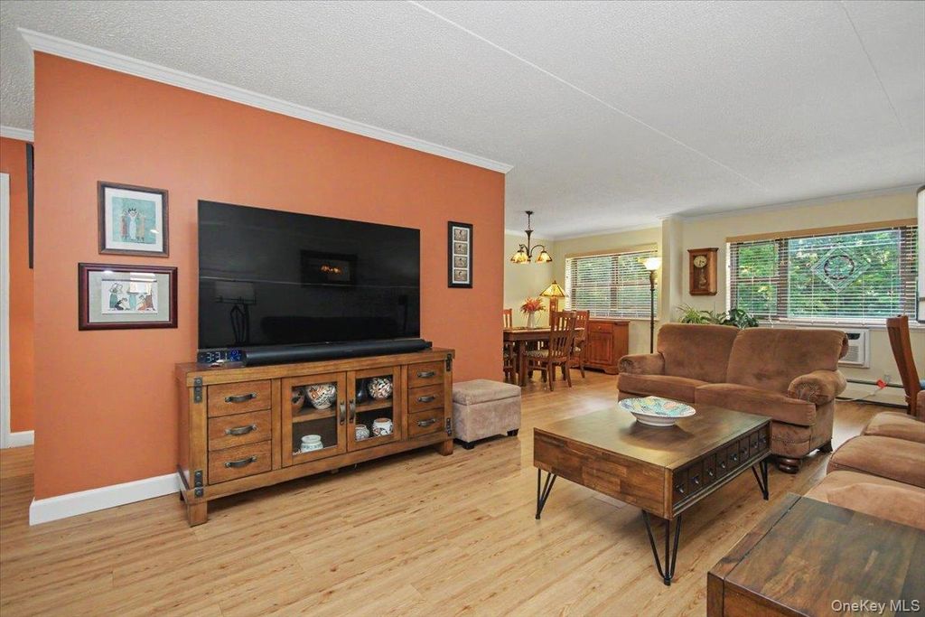 100 Diplomat Drive 6C, Mount Kisco, NY 10549 — photo 5
