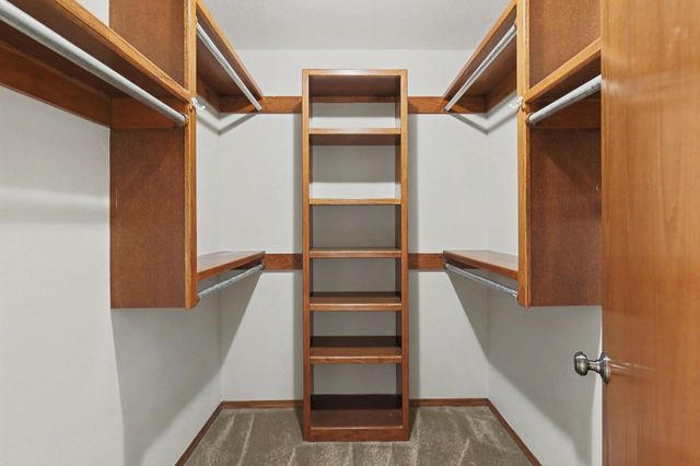 542 E Cheyenne Ct, Kechi, KS 67067