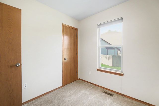 542 E Cheyenne Ct, Kechi, KS 67067