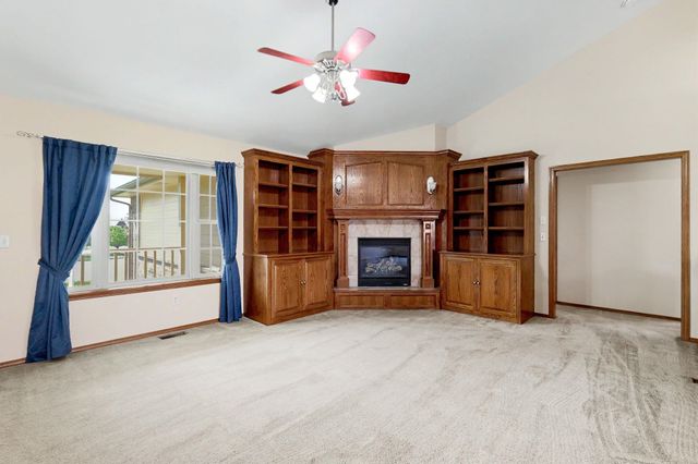 542 E Cheyenne Ct, Kechi, KS 67067