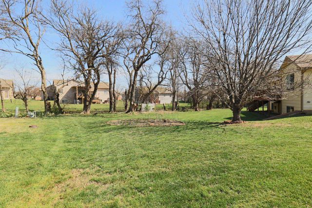 542 E Cheyenne Ct, Kechi, KS 67067