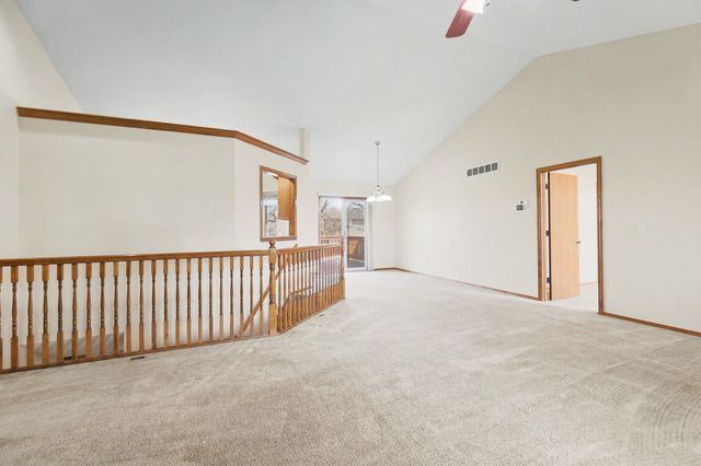 542 E Cheyenne Ct, Kechi, KS 67067