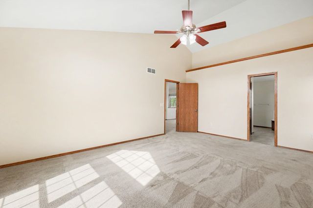 542 E Cheyenne Ct, Kechi, KS 67067