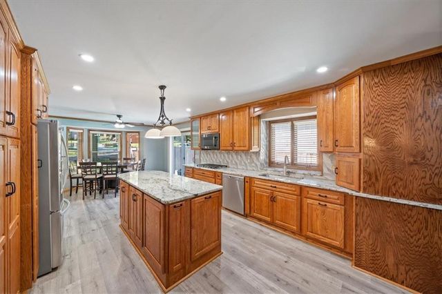 8230 W 99th Street, Overland Park, KS 66212