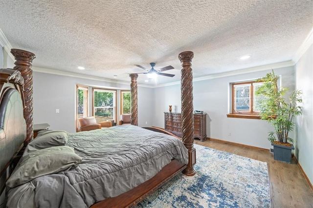 8230 W 99th Street, Overland Park, KS 66212
