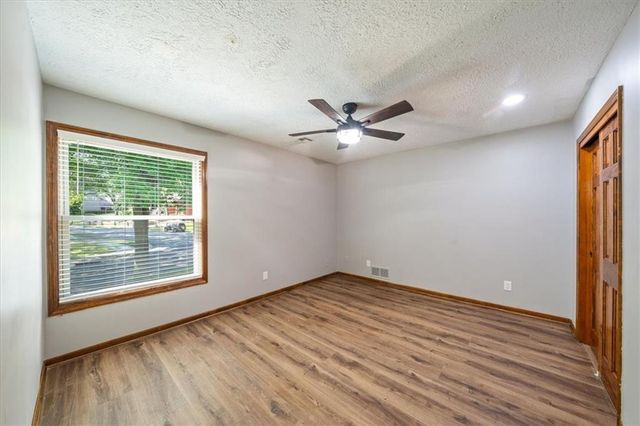 8230 W 99th Street, Overland Park, KS 66212