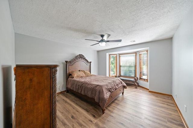 8230 W 99th Street, Overland Park, KS 66212