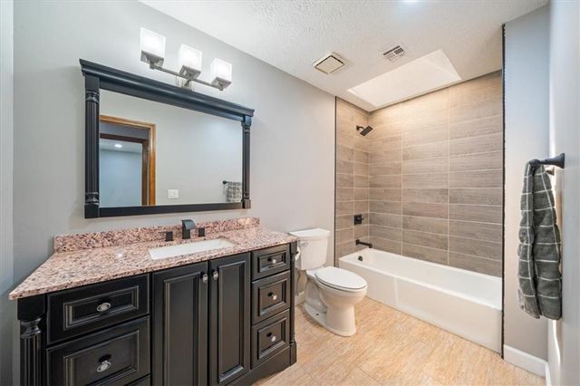 8230 W 99th Street, Overland Park, KS 66212
