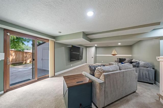 8230 W 99th Street, Overland Park, KS 66212