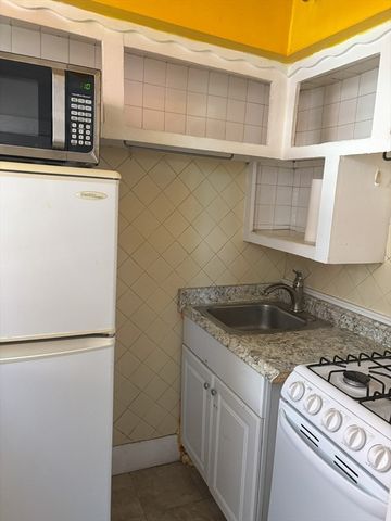 5 Braemore Road 10, Boston, MA 02135