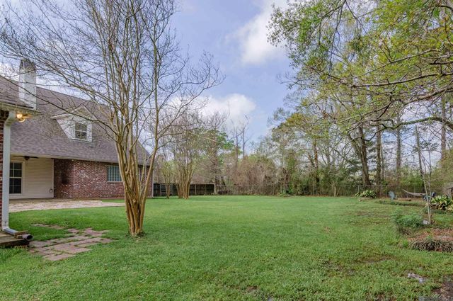 7681 Amite Church Rd, Denham Springs, LA 70706