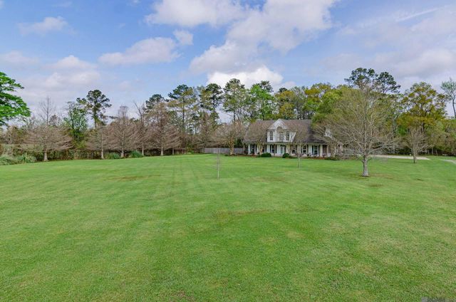 7681 Amite Church Rd, Denham Springs, LA 70706