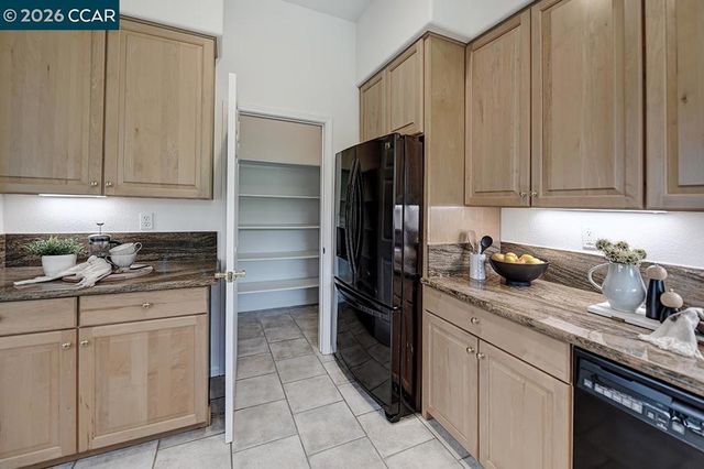 587 High Eagle Ct, Walnut Creek, CA 94595