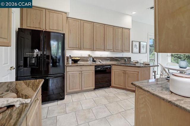 587 High Eagle Ct, Walnut Creek, CA 94595