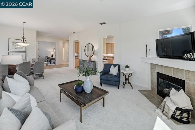 587 High Eagle Ct, Walnut Creek, CA 94595
