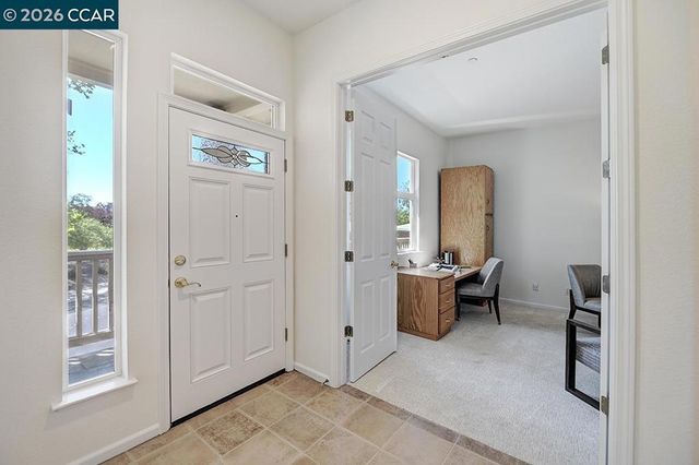 587 High Eagle Ct, Walnut Creek, CA 94595
