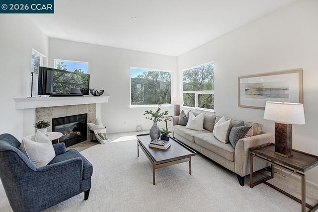 587 High Eagle Ct, Walnut Creek, CA 94595