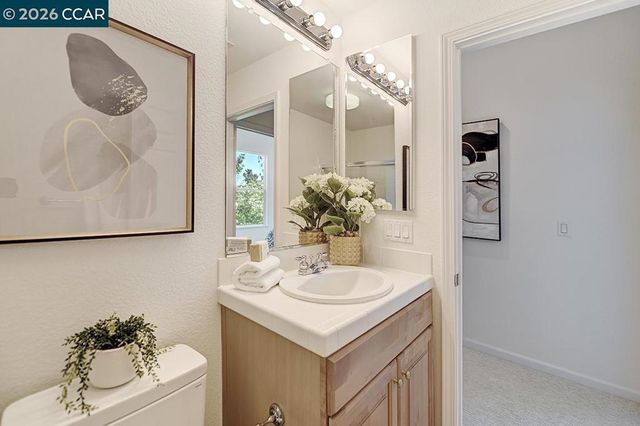 587 High Eagle Ct, Walnut Creek, CA 94595