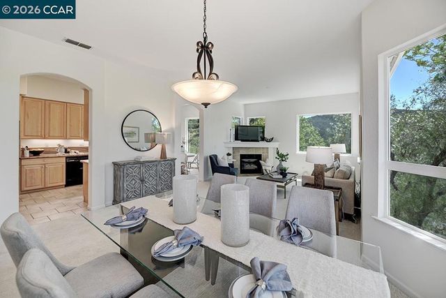 587 High Eagle Ct, Walnut Creek, CA 94595