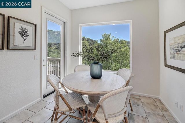 587 High Eagle Ct, Walnut Creek, CA 94595