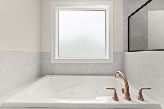 895 Hamilton Road, Waukee, IA 50263