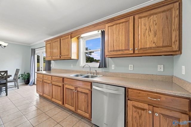 300 County Road 1292, Vinemont, AL 35179