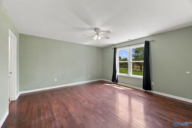 300 County Road 1292, Vinemont, AL 35179