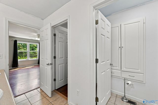 300 County Road 1292, Vinemont, AL 35179