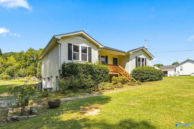 300 County Road 1292, Vinemont, AL 35179