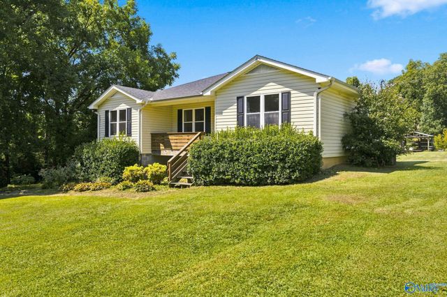 300 County Road 1292, Vinemont, AL 35179