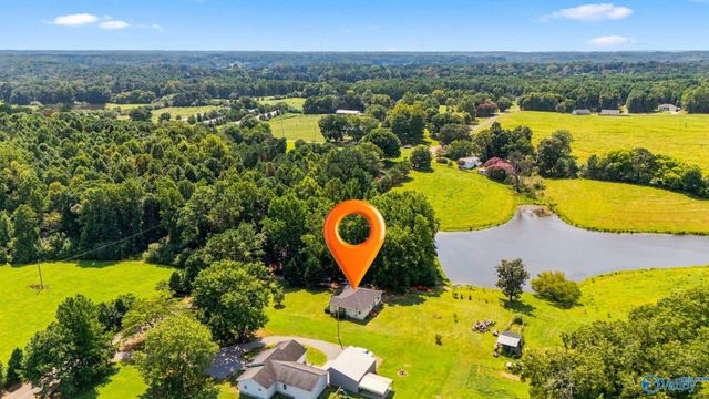 300 County Road 1292, Vinemont, AL 35179
