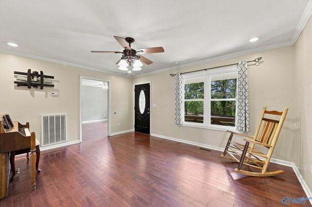 300 County Road 1292, Vinemont, AL 35179