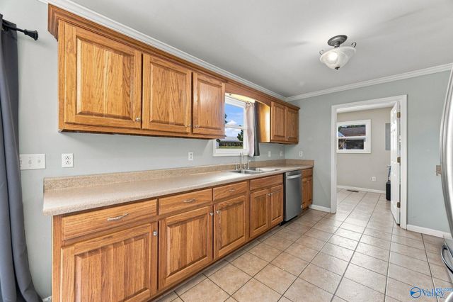 300 County Road 1292, Vinemont, AL 35179