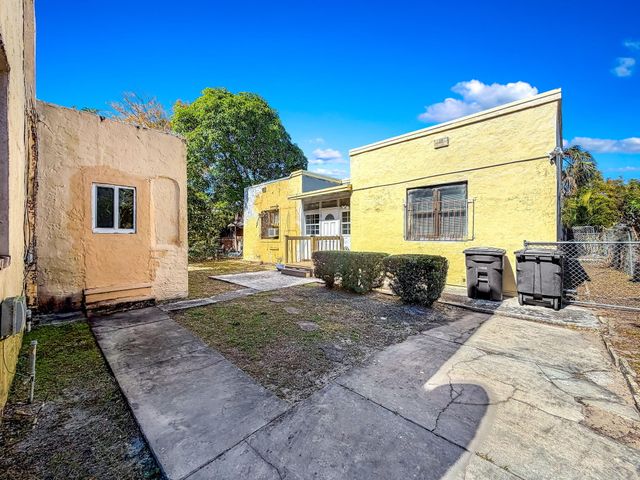 619 30th Street, West Palm Beach, FL 33407