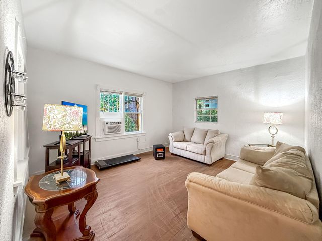 619 30th Street, West Palm Beach, FL 33407