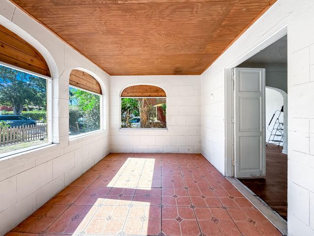 619 30th Street, West Palm Beach, FL 33407