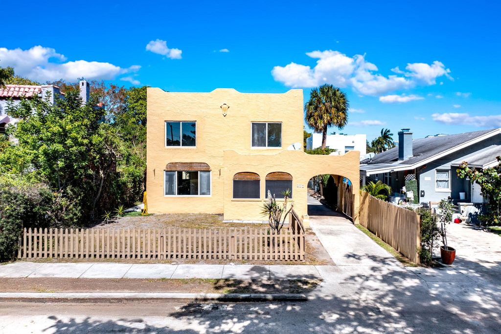 619 30th Street, West Palm Beach, FL 33407