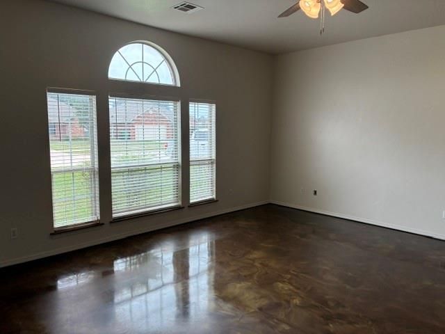 404 Amanda Drive, Yukon, OK 73099