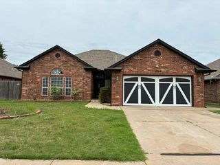 404 Amanda Drive, Yukon, OK 73099