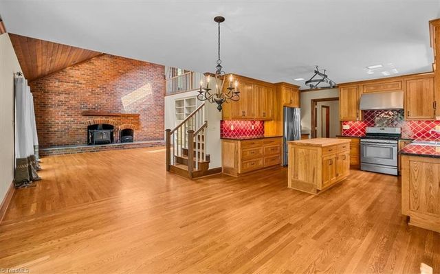 5264 Williard Road, Oak Ridge, NC 27310
