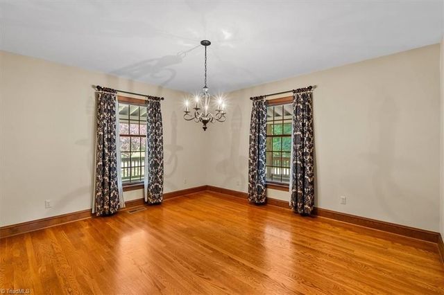 5264 Williard Road, Oak Ridge, NC 27310